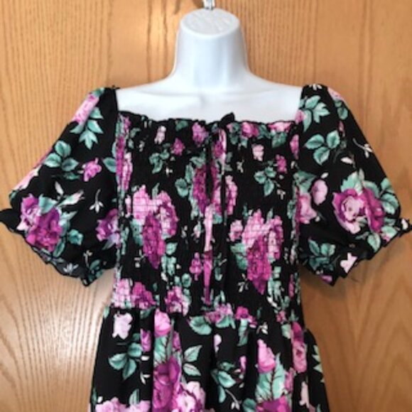 NWOT Shein 5X Plus Floral Dress Shirred Elastic Bodice Puff Sleeves Full Skirt - Picture 2 of 8
